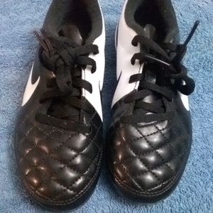 Nike Soccer Tiempo cleats  11c